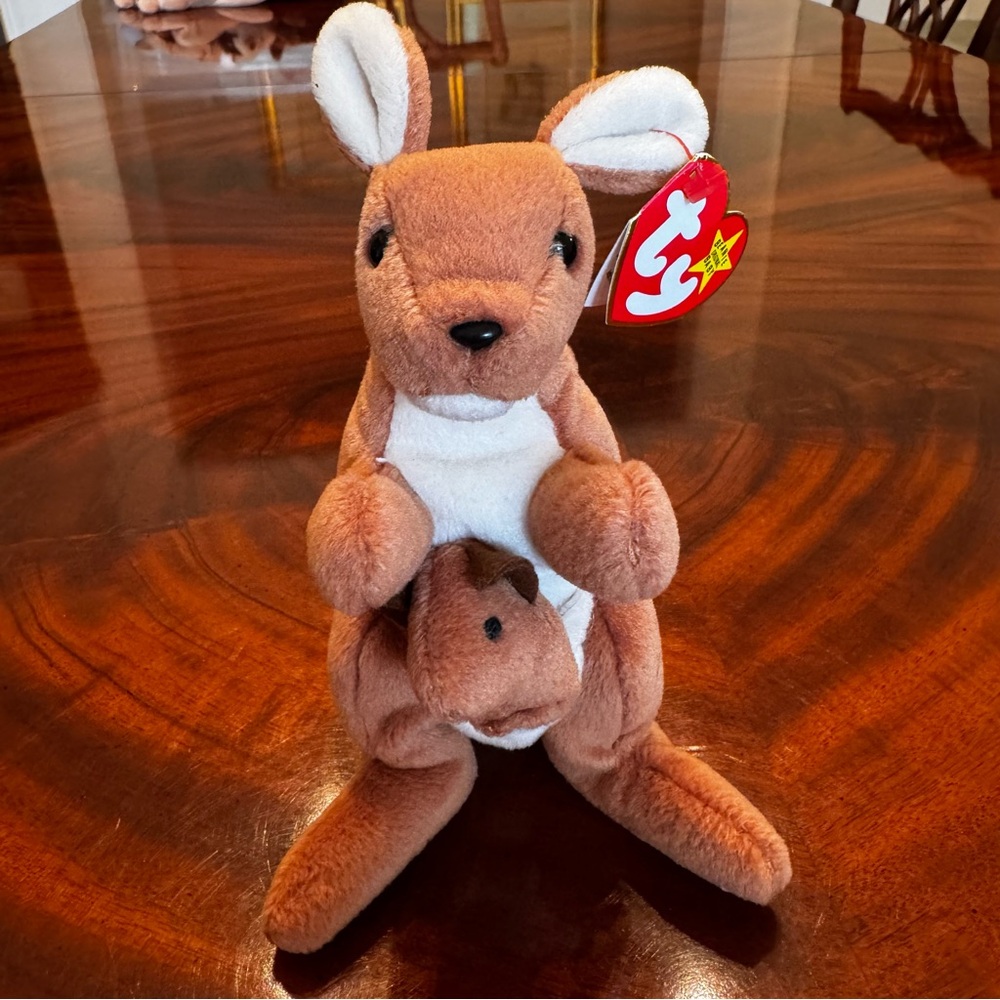 Vintage Ty Beanie Baby Pouch Kangaroo w Joey PVC 5th Gen Tags 1996